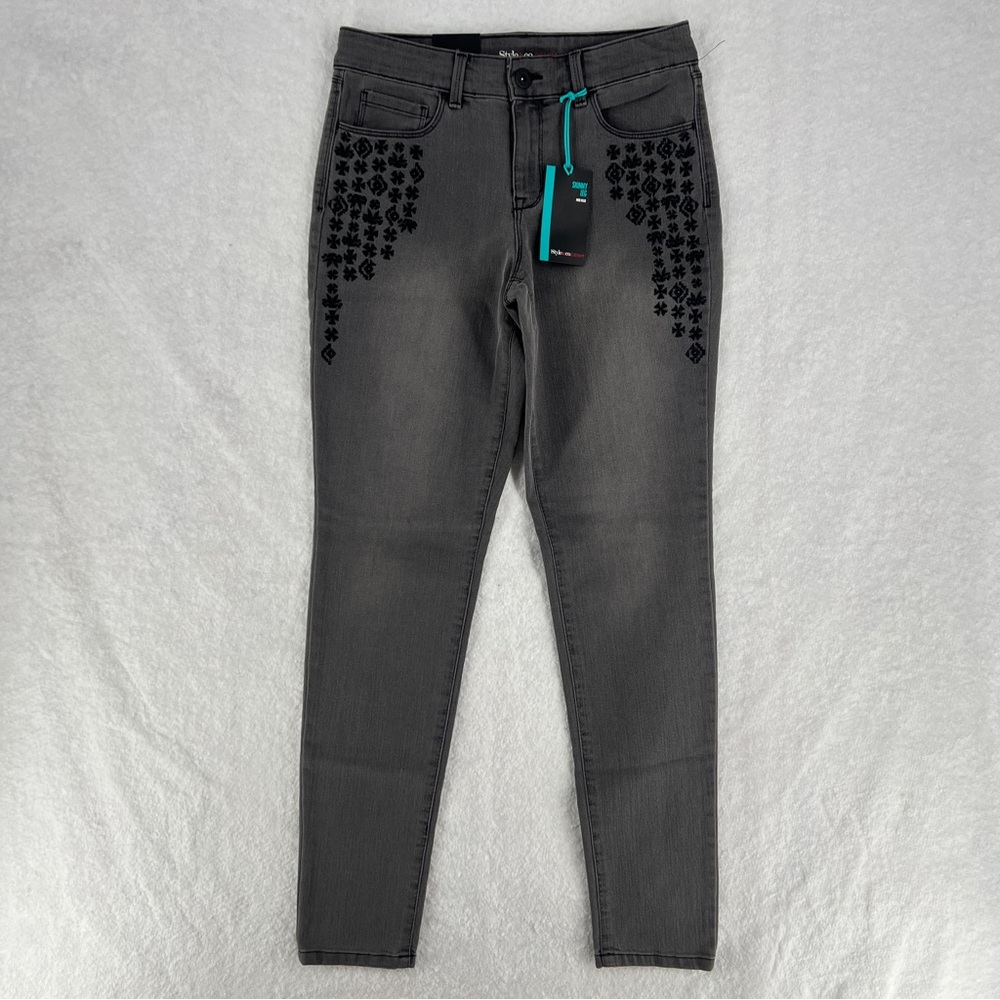Style & Co. Gray Denim Skinny Jeans Black Embroidery Stretchy NWT Size 4